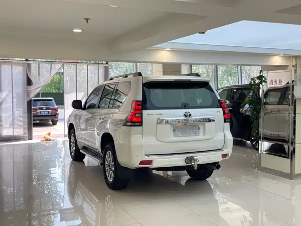 Toyota Prado 2018
