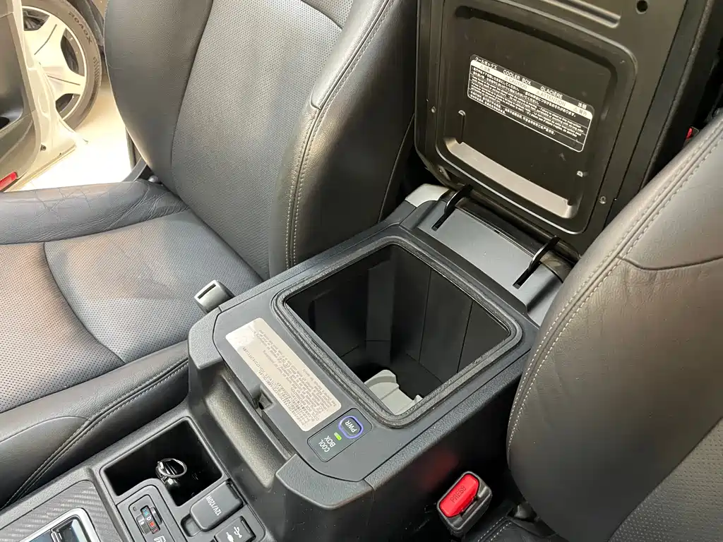 Toyota Prado 2019 — фото 30