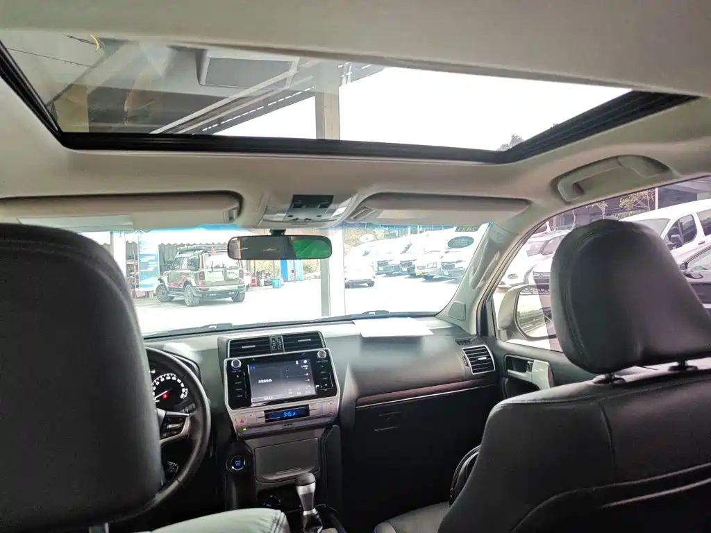 Toyota Prado 2019 — фото 14