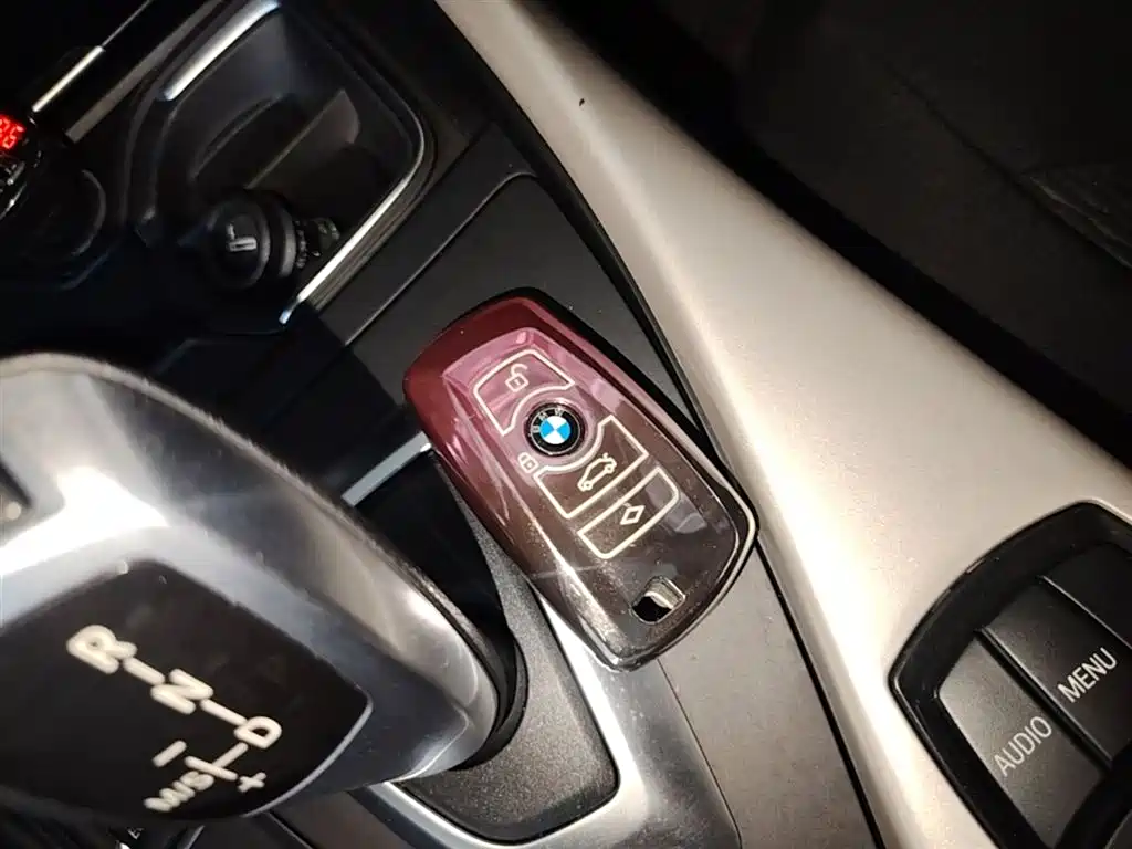 BMW 1 Series 2015 — фото 9