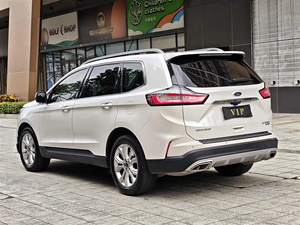 Ford Edge 2020 — фото 15