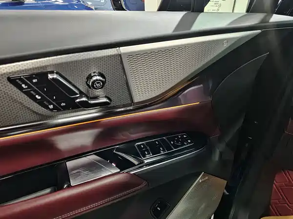 Cadillac XT5 2024