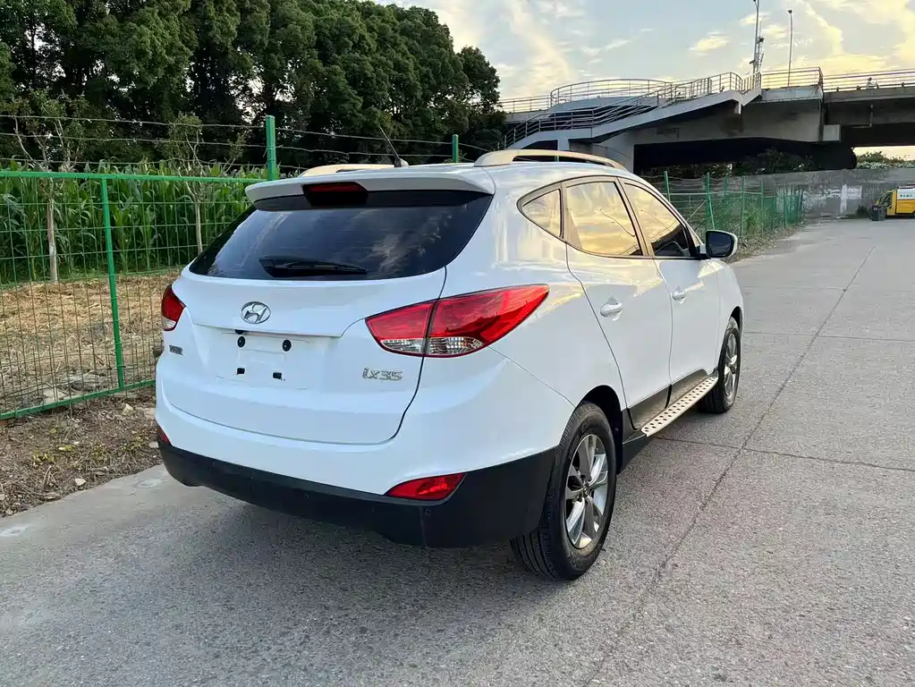 Hyundai ix35 2014 — фото 14