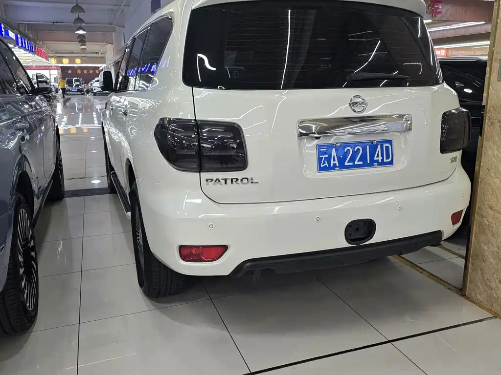 Nissan Patrol 2019 — фото 10