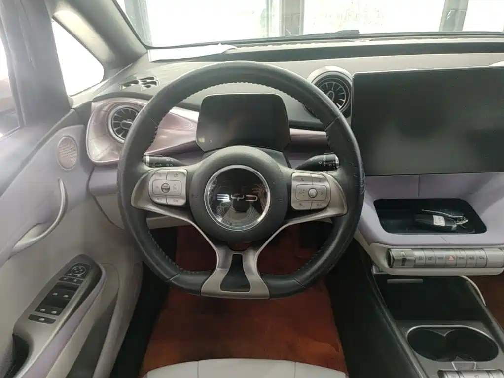 BYD Dolphin 2023 — фото 11