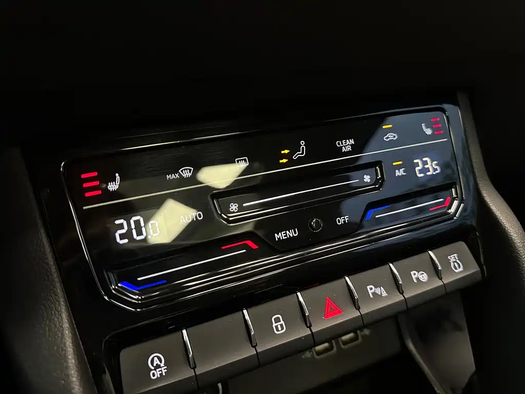 Skoda Korok 2022 — фото 16