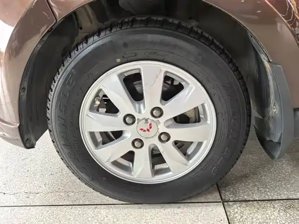 Wuling Hongguang 2018