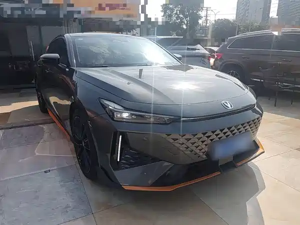 Changan UNI-V 2024
