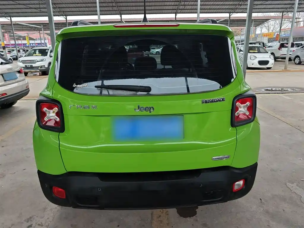 Jeep Renegade 2018 — фото 4