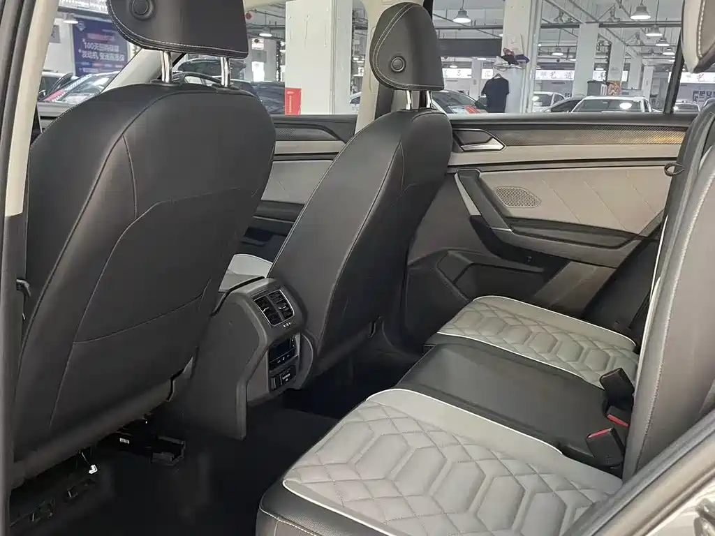 Volkswagen Tayron 2023