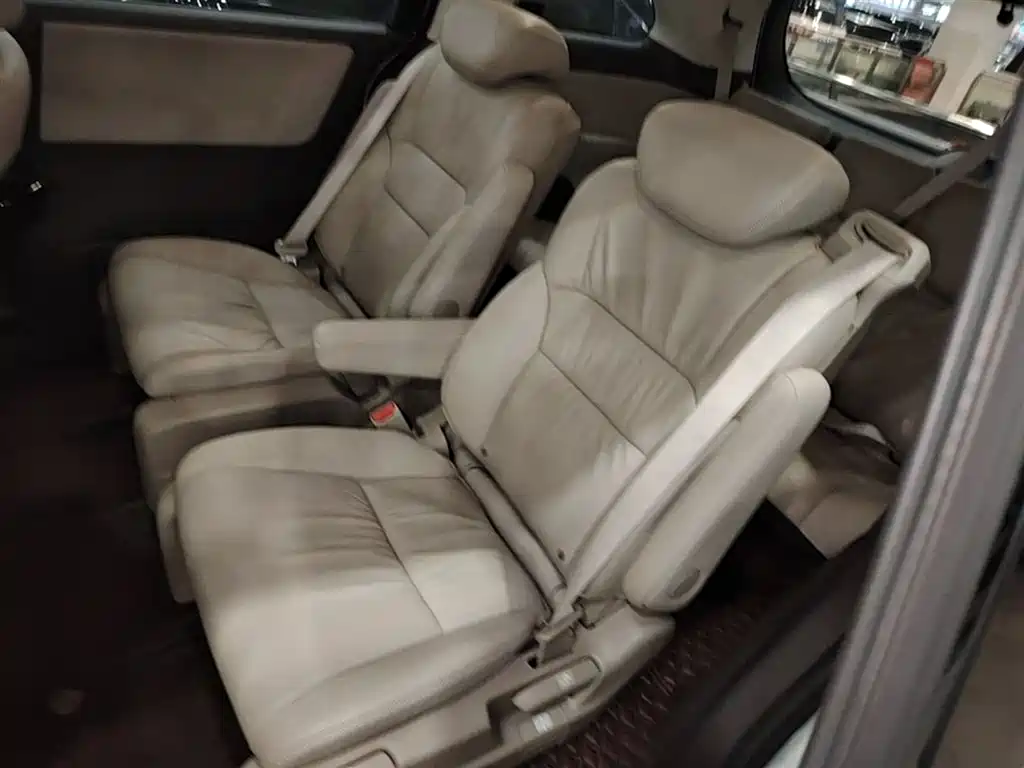 Honda Odyssey 2017 — фото 17