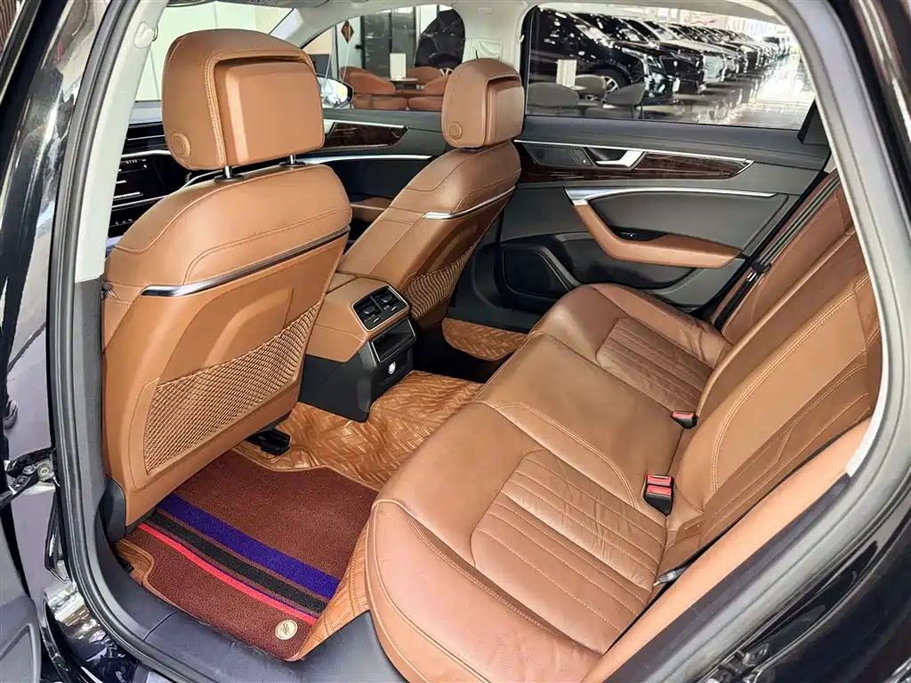 Audi A6L 2020 — фото 24