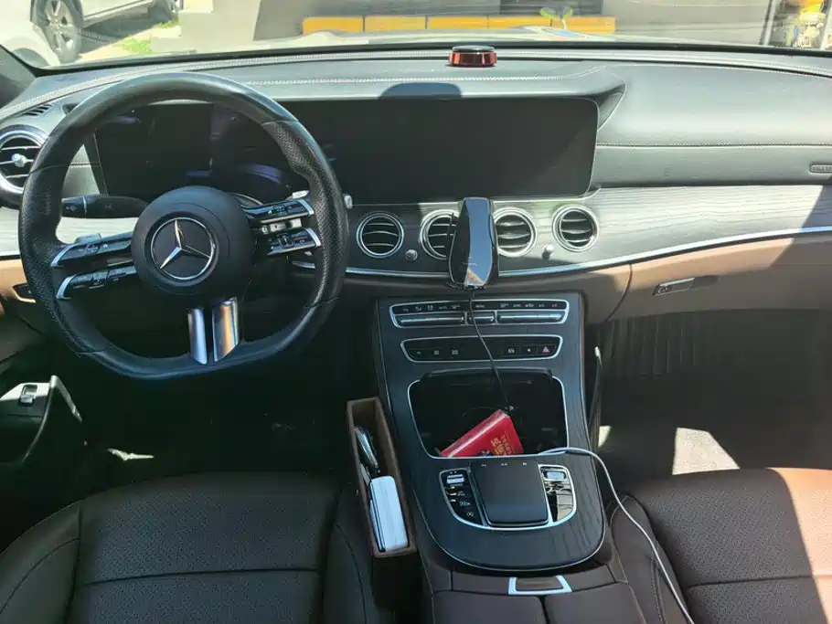 Mercedes-Benz E-Class 2021 — фото 12