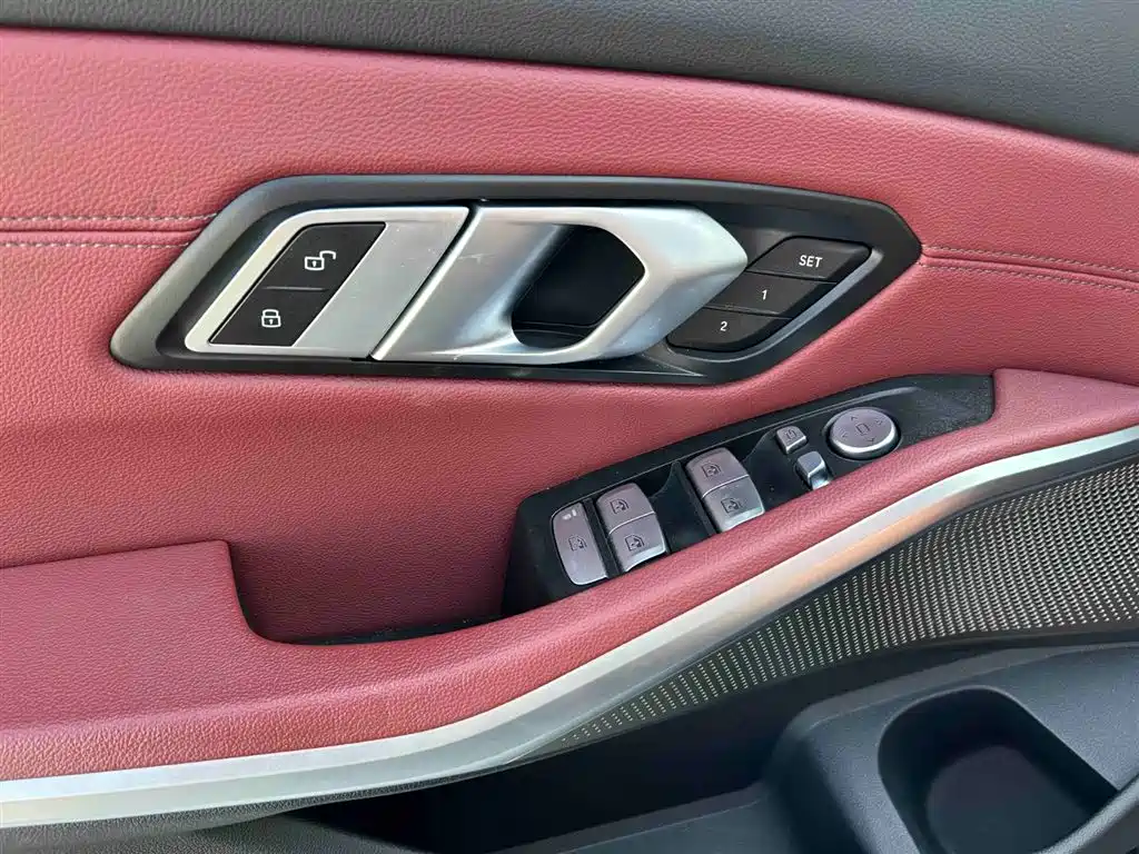 BMW 3 Series 2023 — фото 14