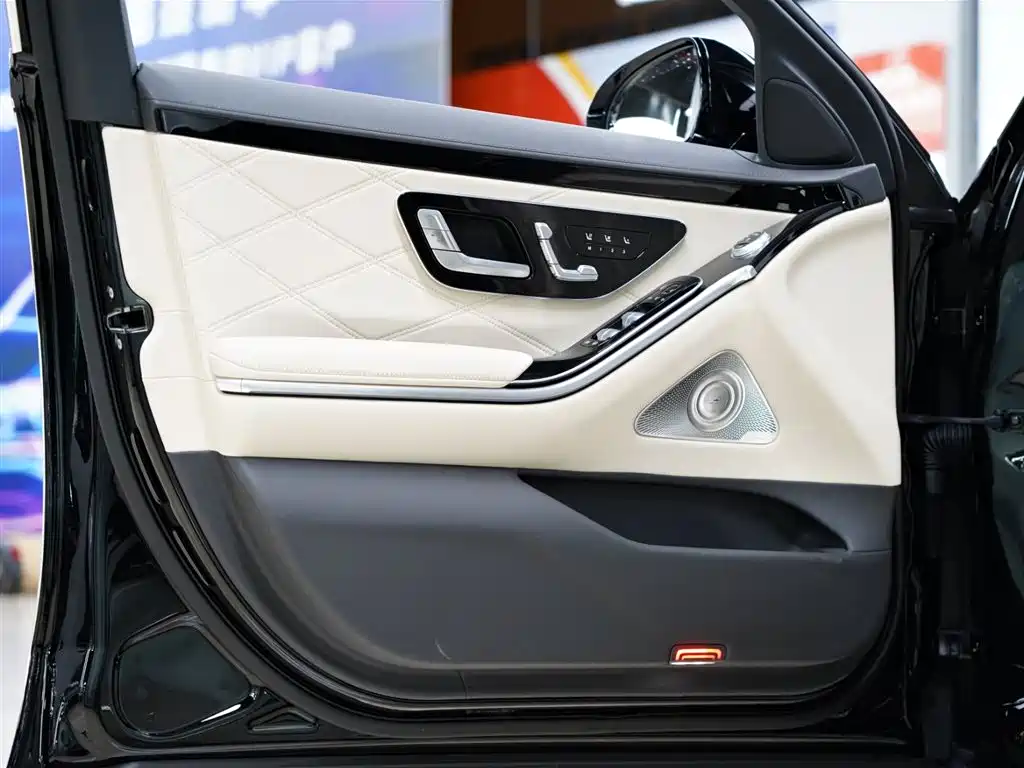 Mercedes-Benz S-Class 2025 — фото 30