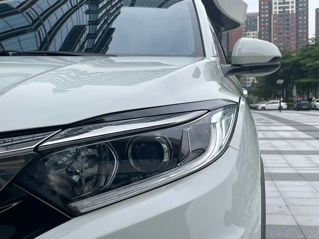 Honda Vezel 2022 — фото 10