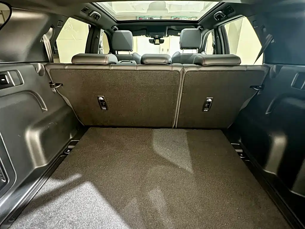 Land Rover Discovery Sport 2020 — фото 16