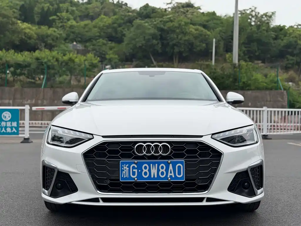 Audi A4L 2020 — фото 2