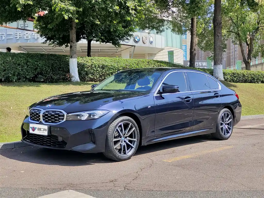 BMW 3 Series 2023 — фото 1