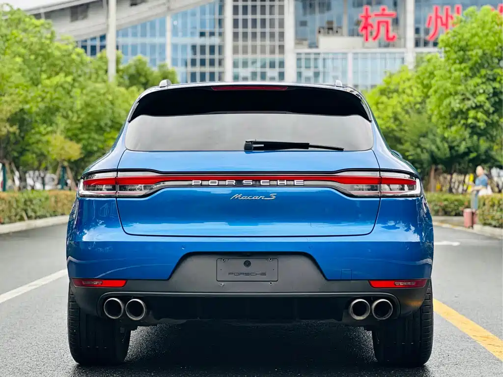 Porsche Macan 2019 — фото 11