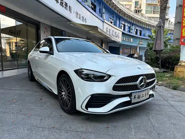 Mercedes-Benz C-Class 2025