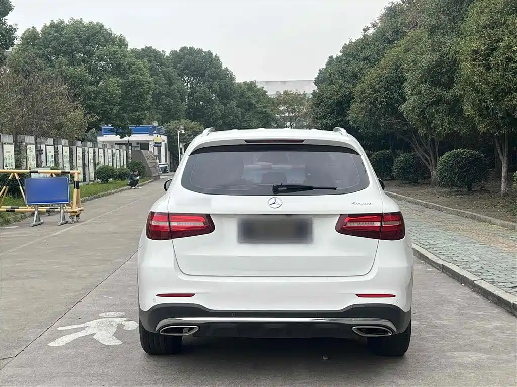 Mercedes-Benz GLC 2018 — фото 25