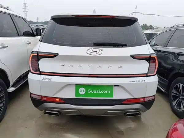 Hyundai Santa Fe 2023