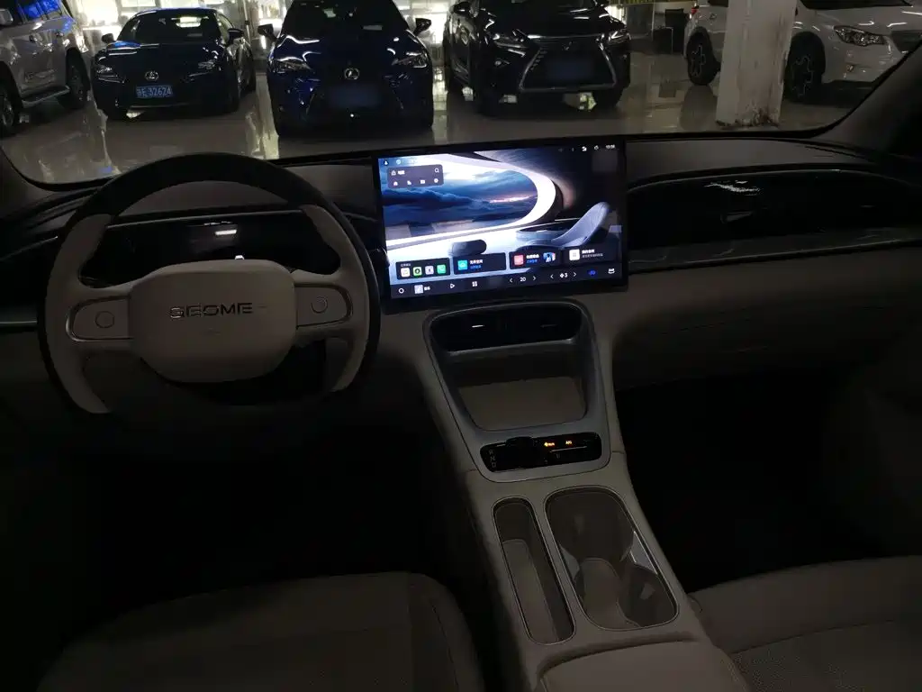 Geely Galaxy Starwish 2026 — фото 14