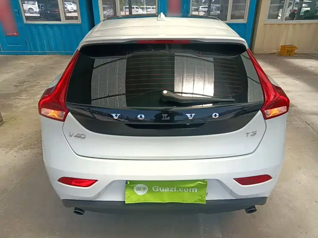 Volvo V40 2016