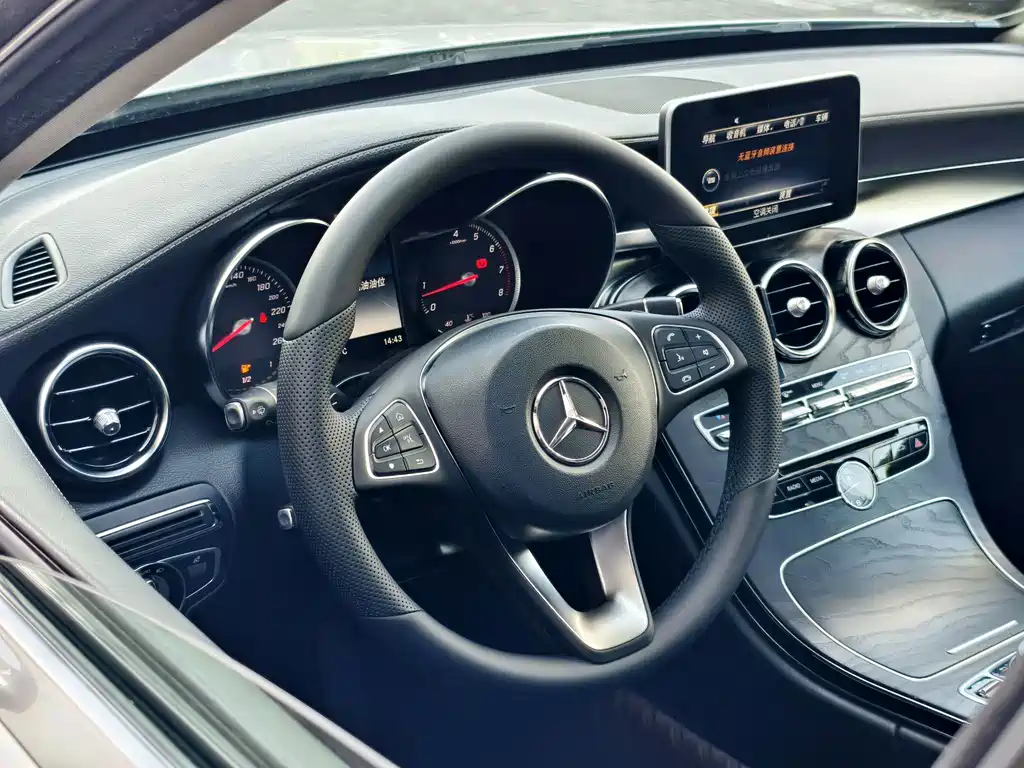 Mercedes-Benz C-Class 2016 — фото 19