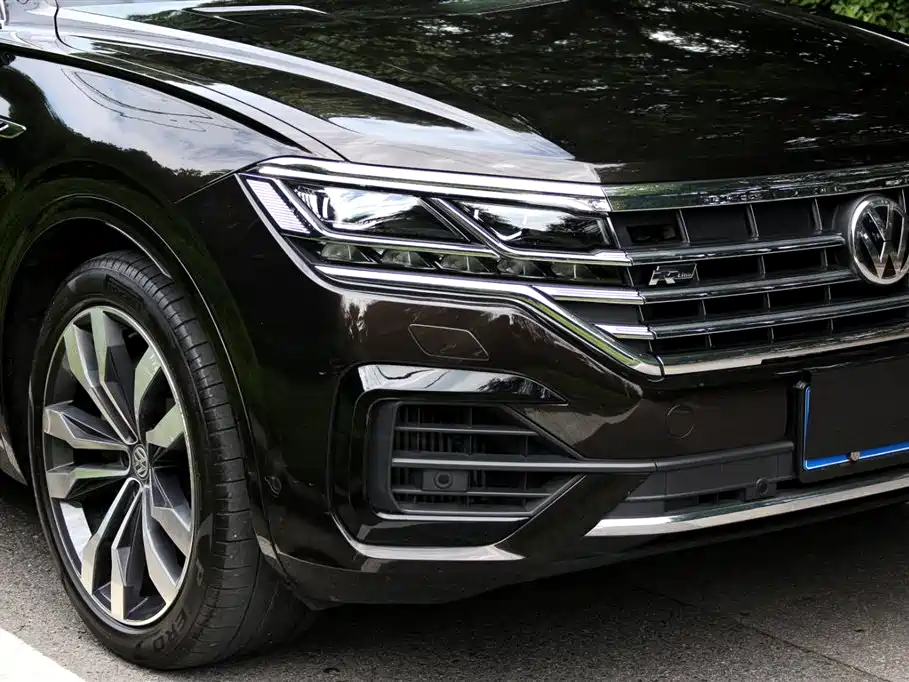 Volkswagen Touareg 2019 — фото 17