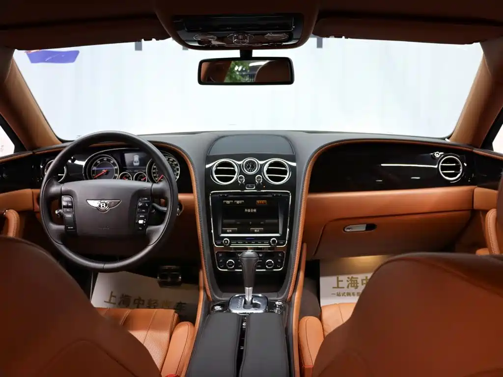 Bentley Flying Spur 2014 — фото 12