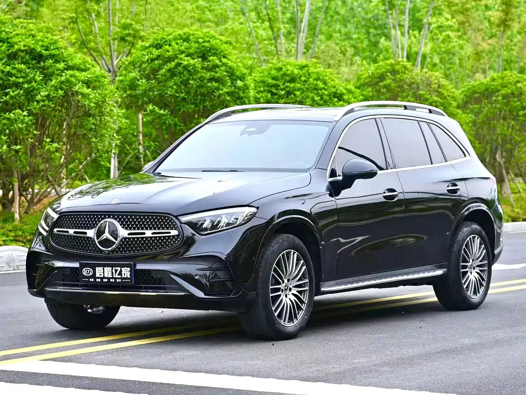 Mercedes-Benz GLC 2025 — фото 1