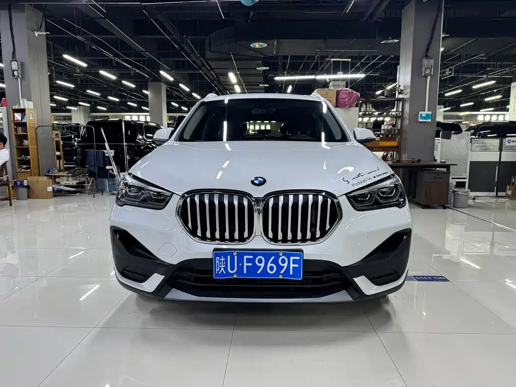BMW X1 2022 — фото 12