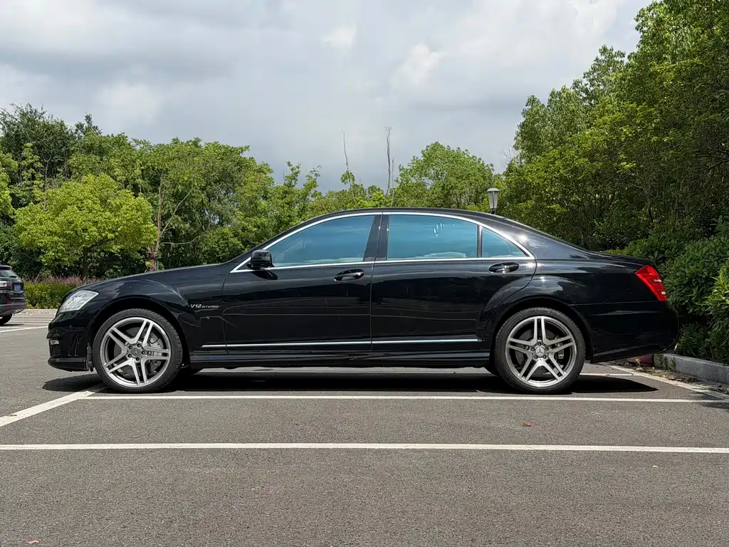 Mercedes-Benz S-Class AMG 2011 — фото 5