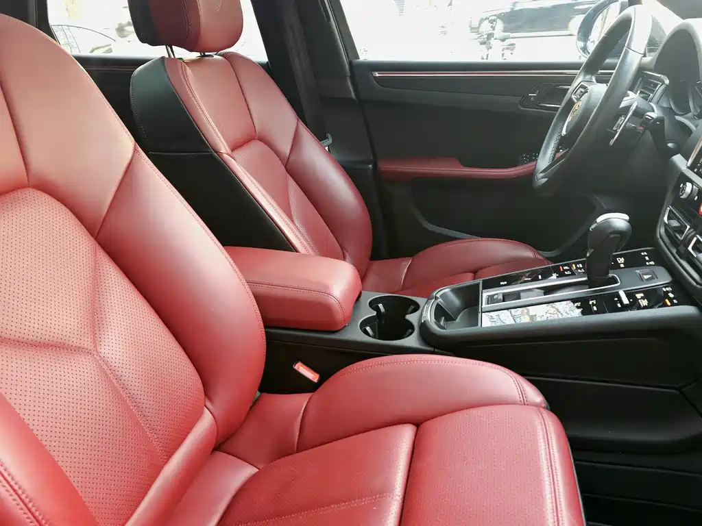 Porsche Macan 2024