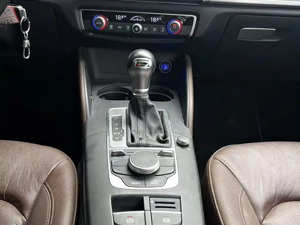 Audi A3 2017 — фото 10