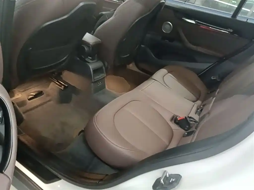 BMW X1 2021 — фото 17