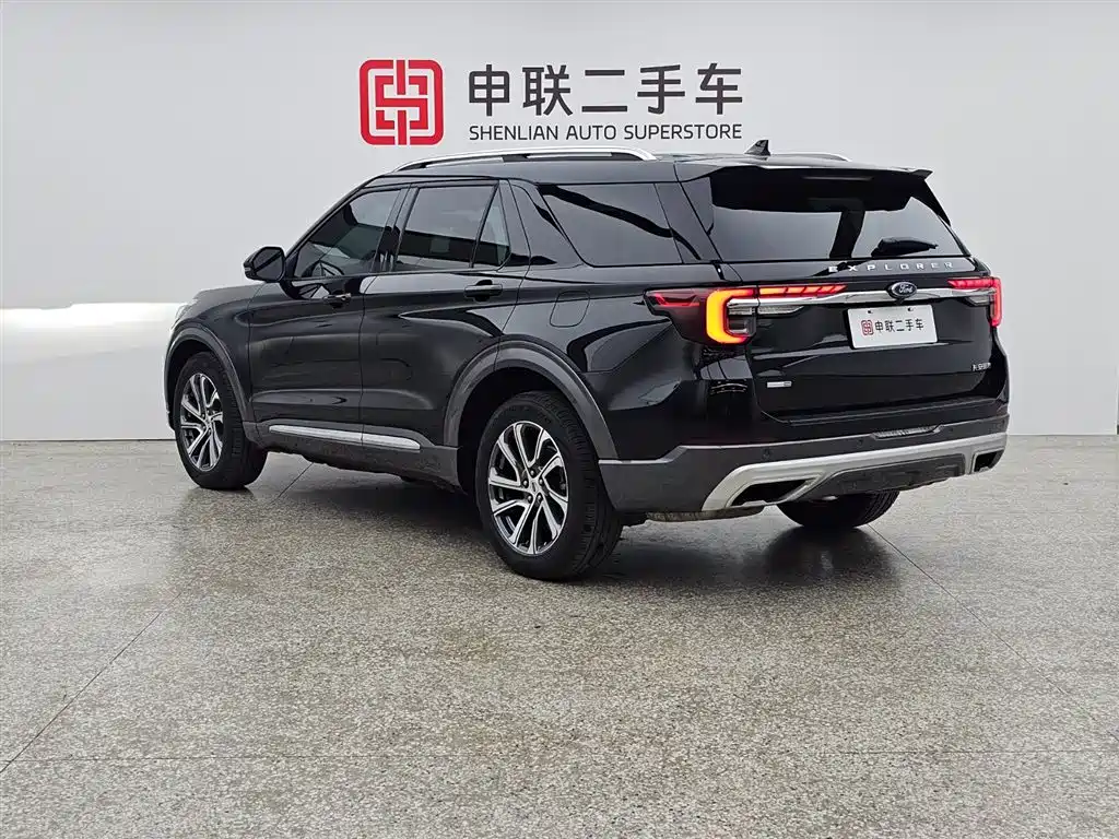 Ford Explorer 2023 — фото 3
