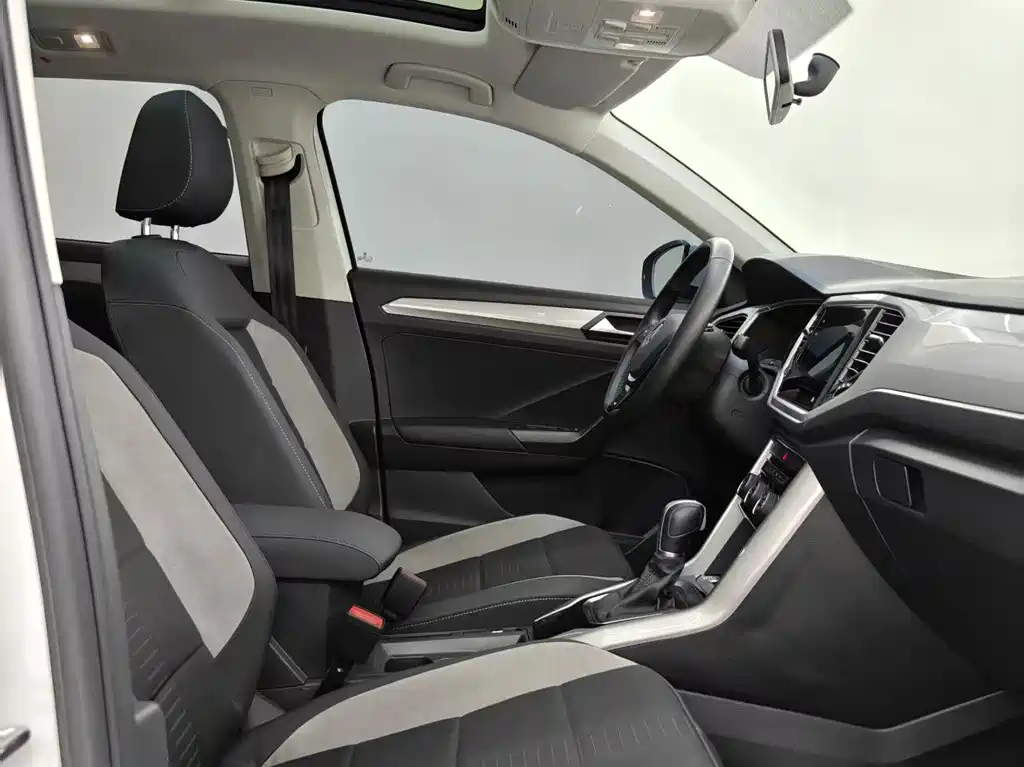 Volkswagen T-Roc 2022 — фото 18