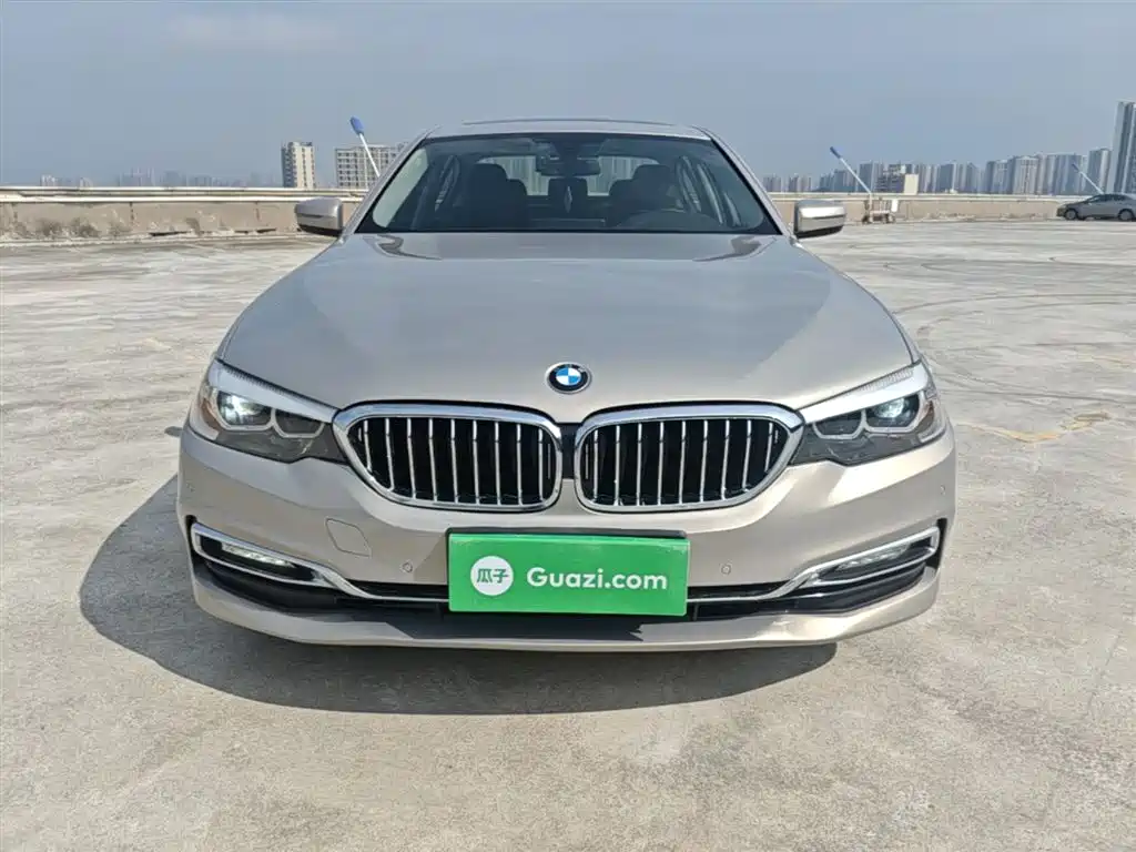 BMW 5 Series 2018 — фото 3
