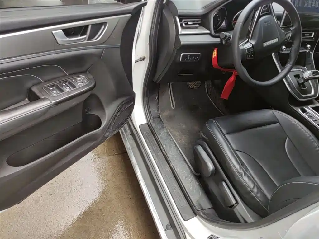 Haval M6 2023 — фото 16