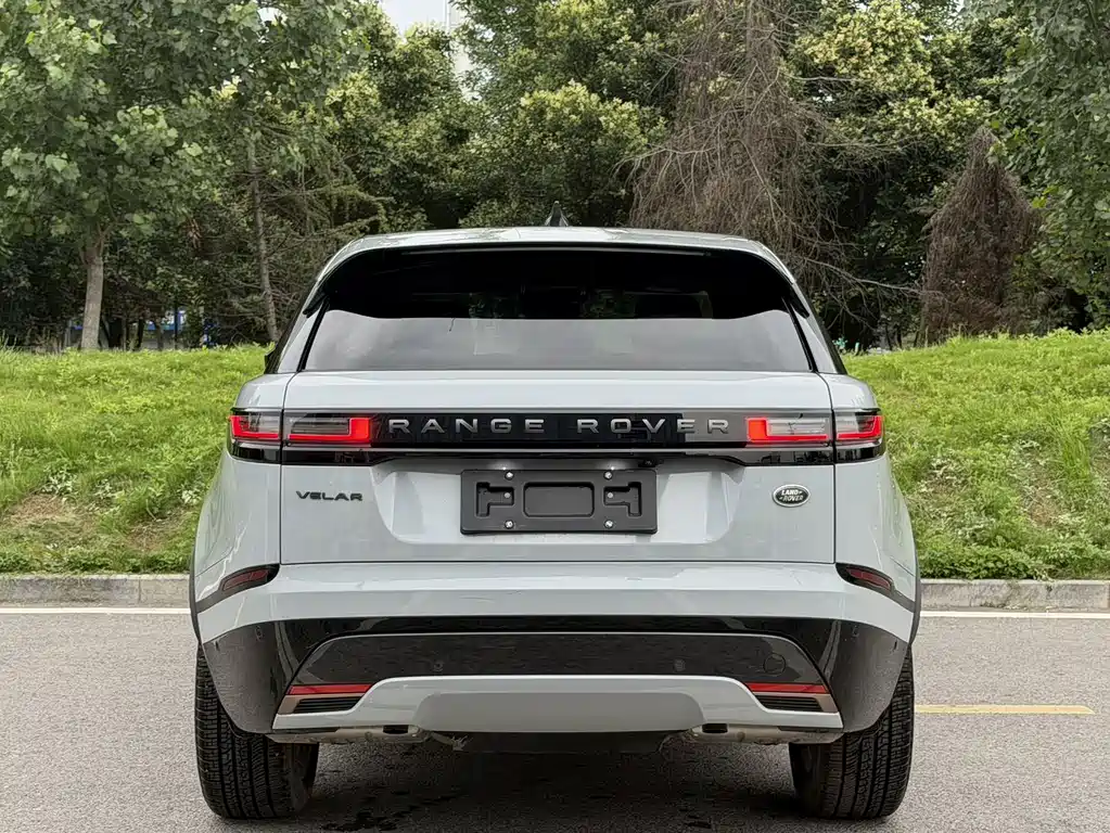 Land Rover Velar 2025 — фото 13
