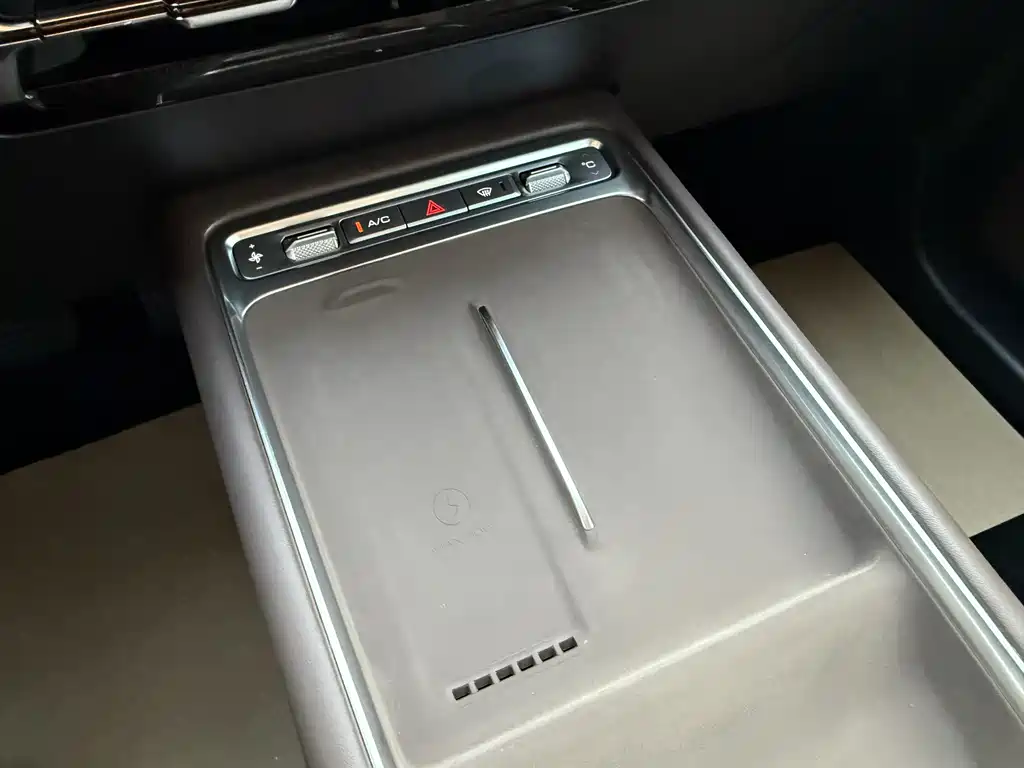 Wuling Starlight 730 New Energy 2025 — фото 22