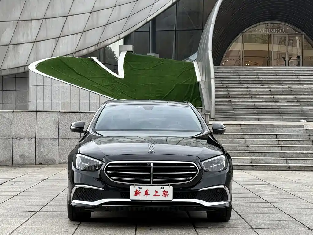 Mercedes-Benz E-Class 2022 — фото 2