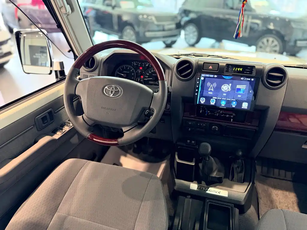Toyota Land Cruiser 2024 — фото 16