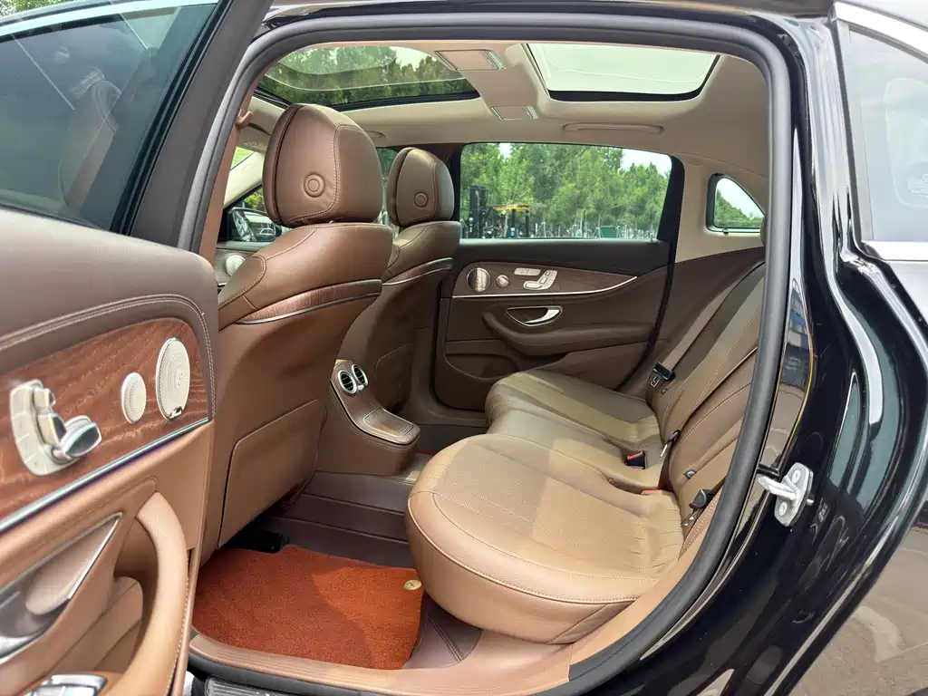 Mercedes-Benz E-Class 2023