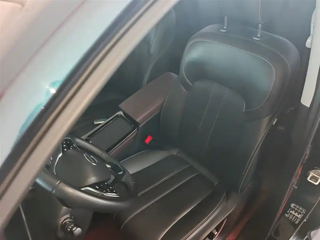 GAC Motor Trumpchi M6 2023 — фото 15