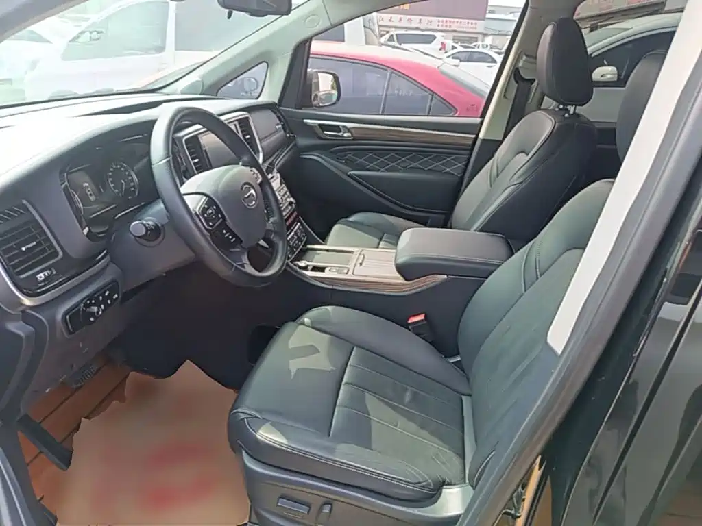 GAC Trumpchi M8 2020 — фото 15