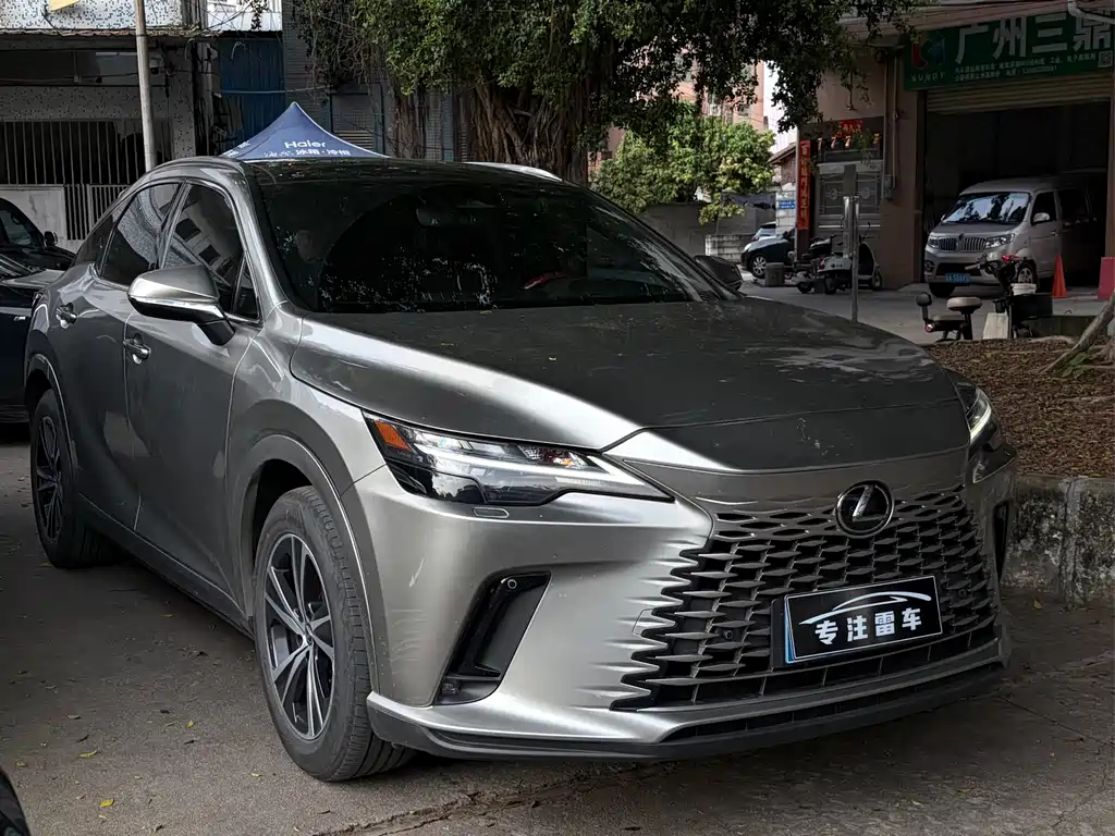 Lexus RX 2023